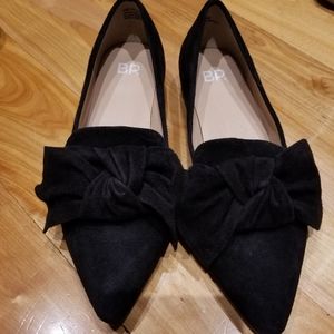 BP Pointed suede loafer with bow Sz 6